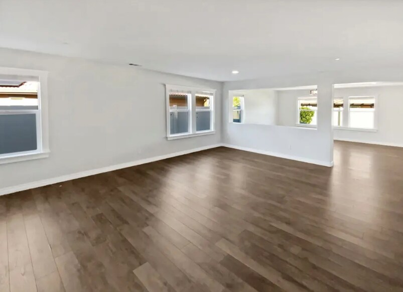 Building Photo - 31846 Victoria Pl