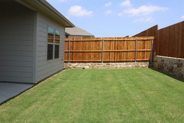 Building Photo - 505 Ezra Ln