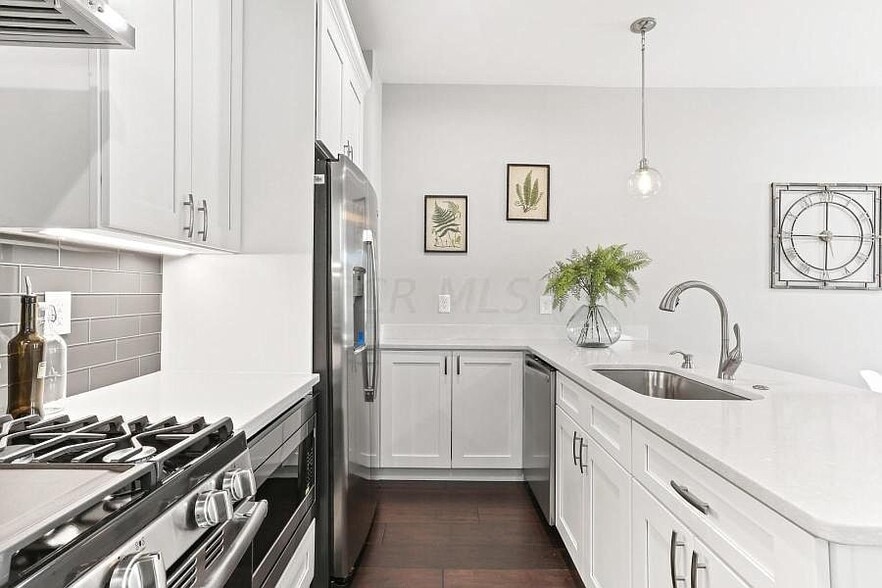 Building Photo - 1513 Oak St