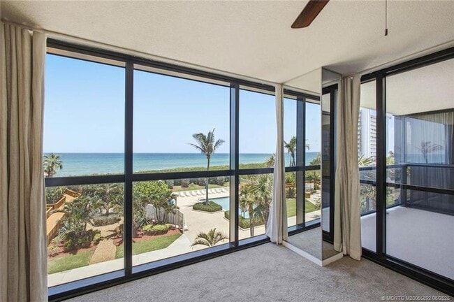 Building Photo - 10410 S Ocean Dr