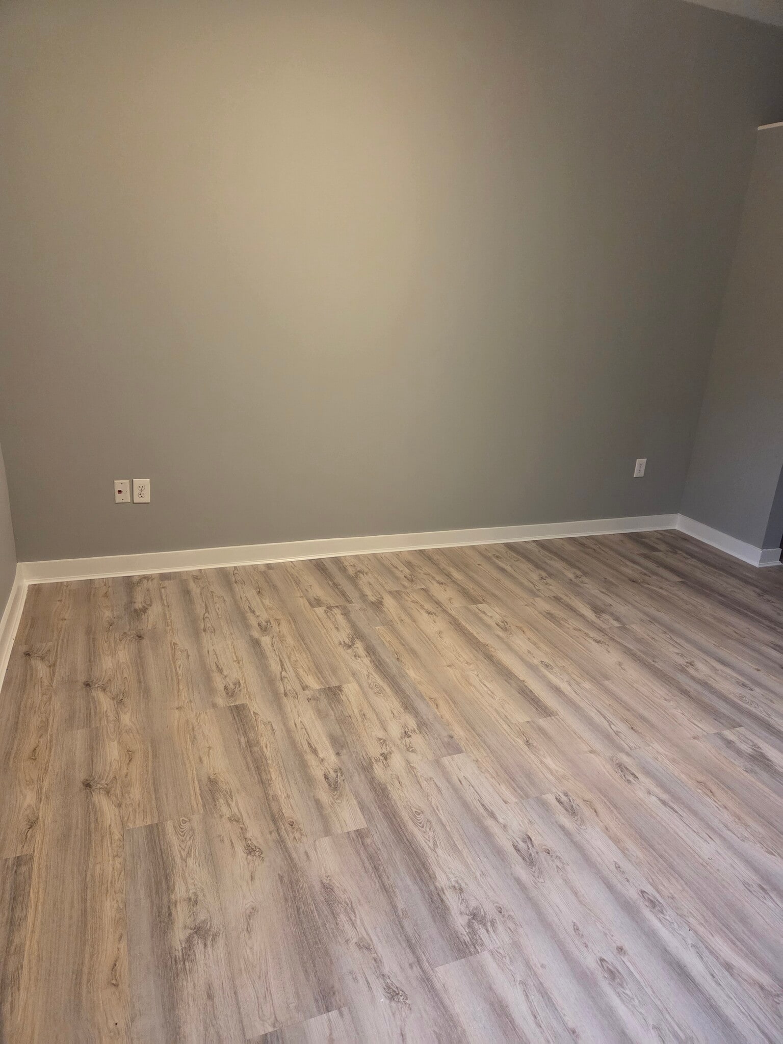 Building Photo - 1150 Vine St