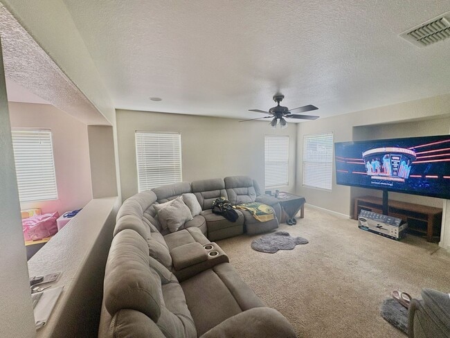 Building Photo - 10960 Woolwich Way