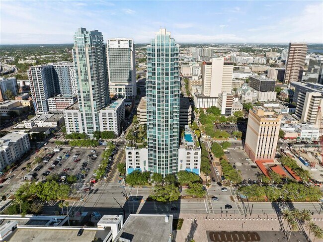 Building Photo - 777 N Ashley Dr