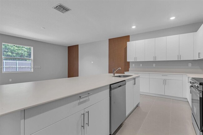 Building Photo - 13283 SW 188th Terrace