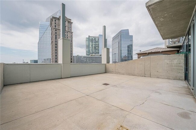 Building Photo - 3324 Peachtree Rd NE