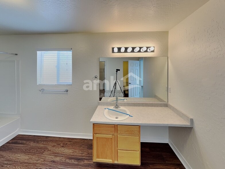 Building Photo - 1934 S 725 E