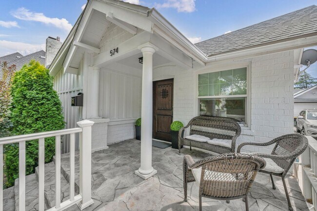 Building Photo - 574 Reno Ave