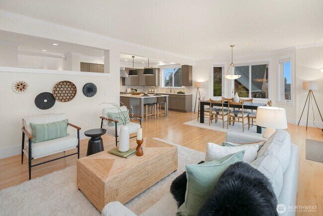 Building Photo - Light-Filled Magnolia Home with Spectacular Northwest Views