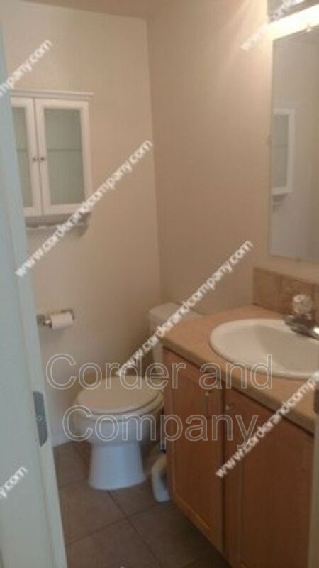 Building Photo - 13226 Candelaria Rd NE