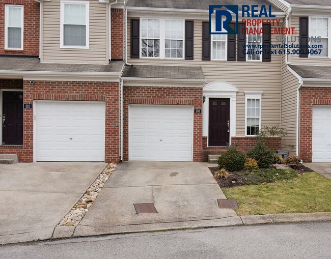 Building Photo - Great 3BD/3.5BA townhome; Washer/Dryer & a...