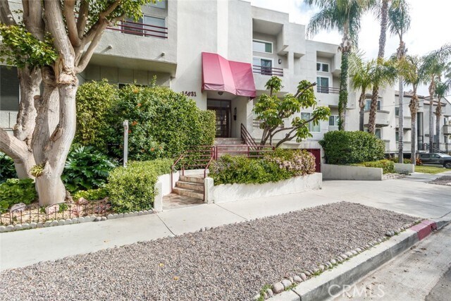 Building Photo - 14631 Dickens St