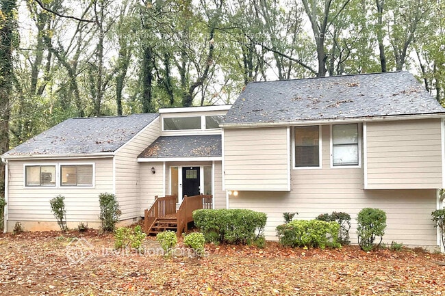 Building Photo - 5001 Post Rd Pass