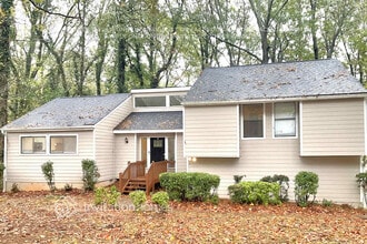 Building Photo - 5001 Post Rd Pass