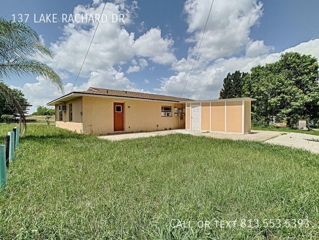 Building Photo - 137 Lake Rachard Dr