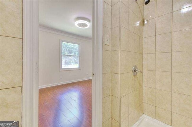 Building Photo - 3946 Green Oak Dr