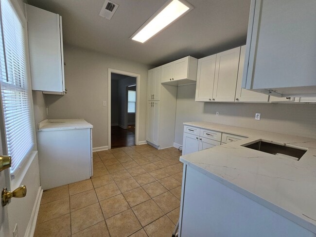 Building Photo - Great Home in Blouder Bluff