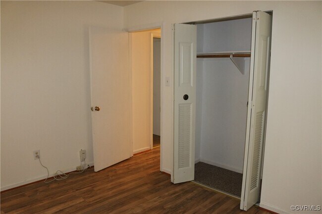 Building Photo - 2923 McManaway Dr