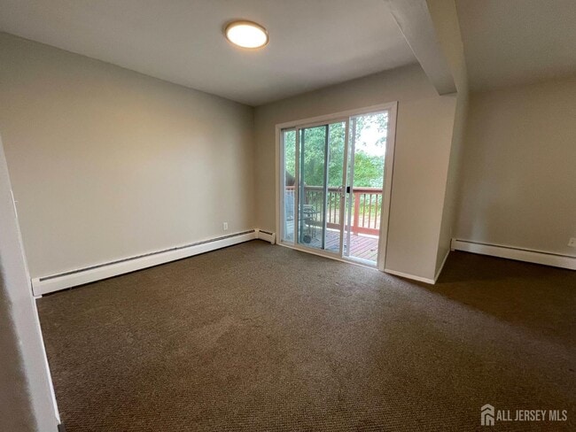 Building Photo - 1 Lake Ave