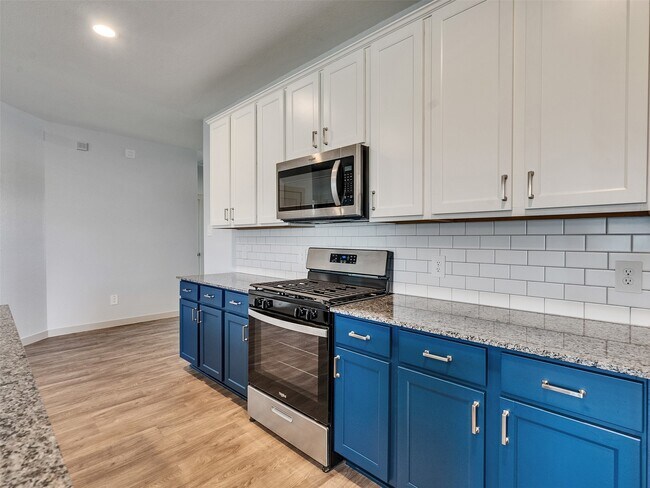 Building Photo - 10627 Great Basin Dr