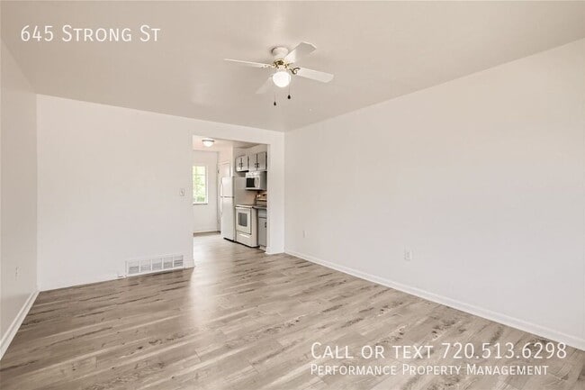 Building Photo - 645 Strong St