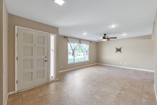 Building Photo - 5-Bedroom Tempe Home with Private Pool, Guest House & Garage Near ASU