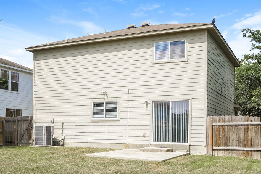 Building Photo - 8714 Sunview Park