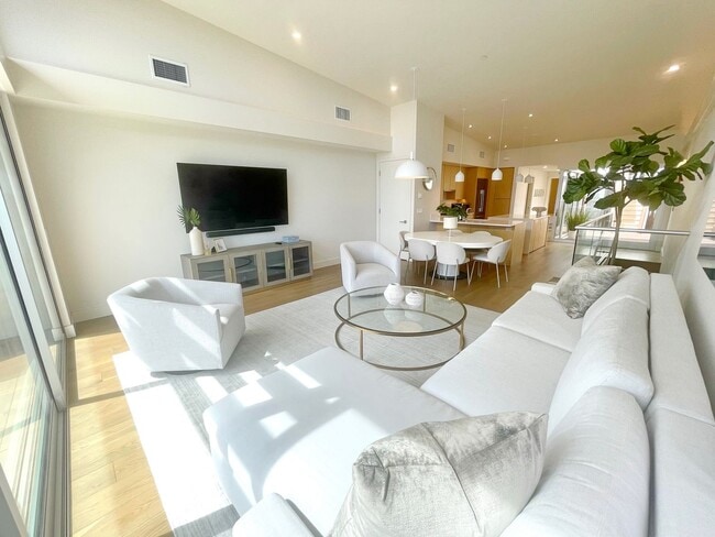 Building Photo - Modern Elegancy at Makali'i in Wailea on t...