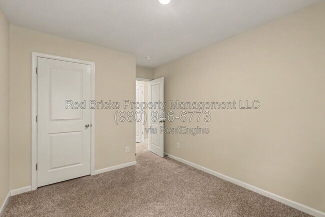 Building Photo - 6049 Guildford Hill Ln