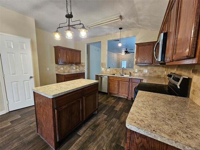 Building Photo - 22434 Highfield Ridge Ln