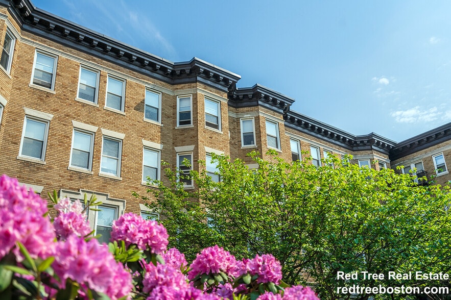 Building Photo - 105 Queensberry St