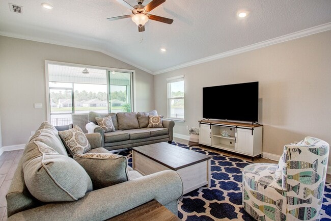 Building Photo - ST. AUGUSTINE HOME FOR RENT!