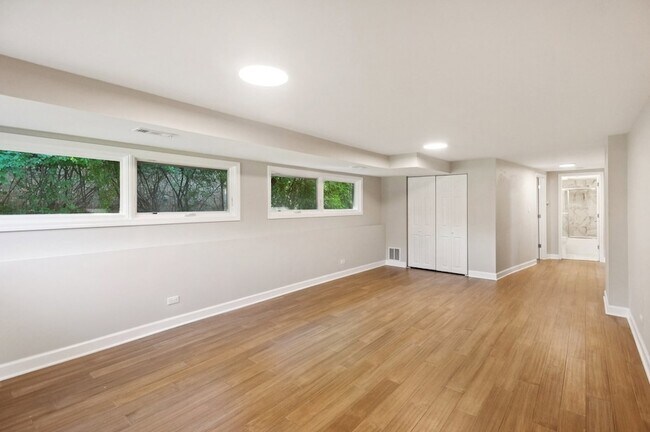 Building Photo - 1321 Heatherfield Ln