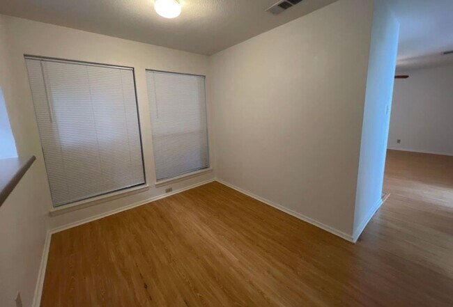 Building Photo - 3115 Helms St