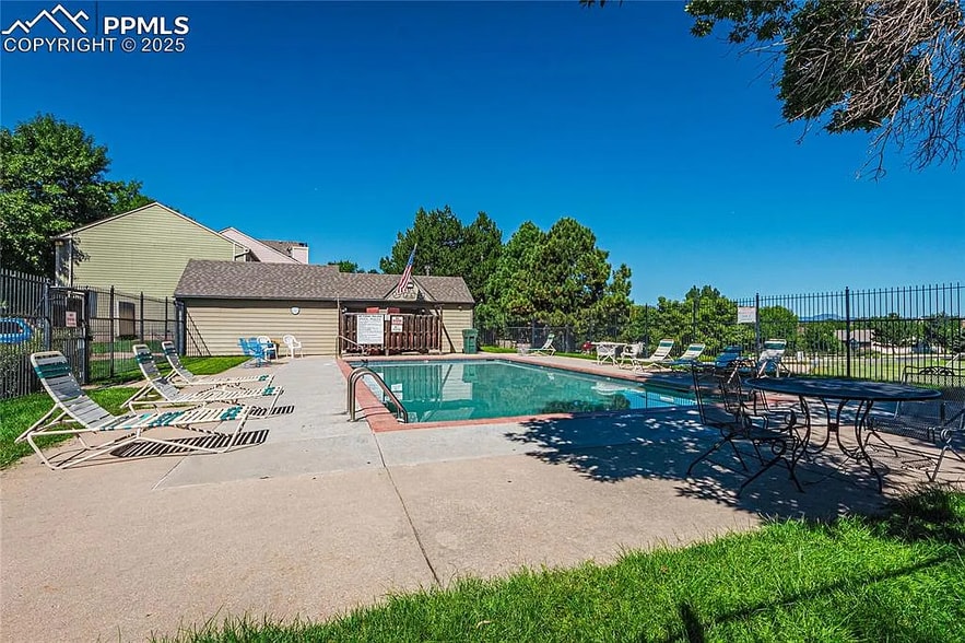 Community Pool - 3342 Queen Anne Way