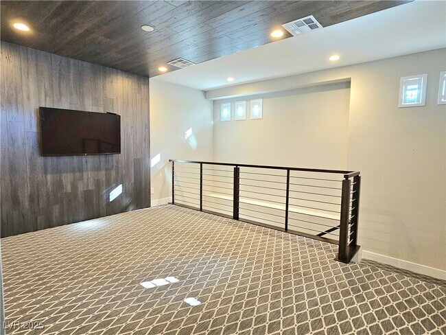 Building Photo - 12374 Skyracer Dr