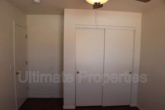 Building Photo - 9027 W Yale St