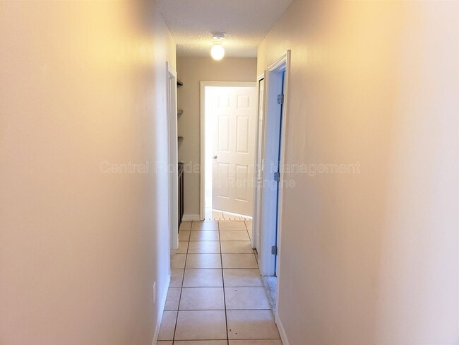 Building Photo - 2226 Justin Ave