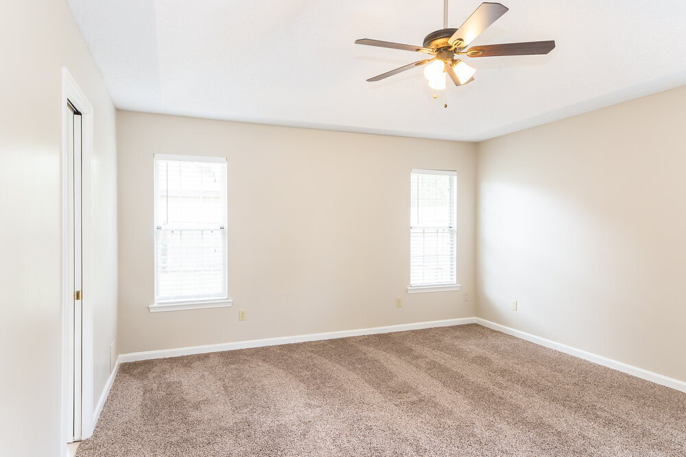 Building Photo - 10693 Eaglet Ct