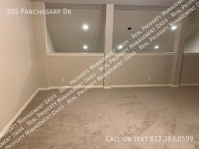 Building Photo - 505 Panchasarp Dr