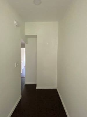 Building Photo - 122 S Carlton St