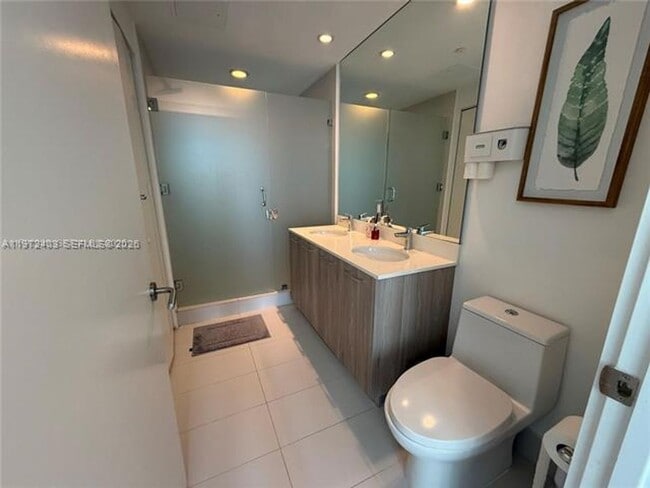 Building Photo - 501 NE 31st St