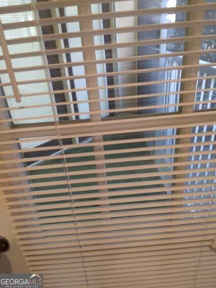 Building Photo - 10 Perimeter Summit Blvd