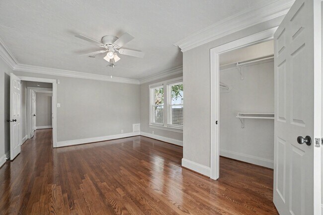 Building Photo - 2805 Rosewood St