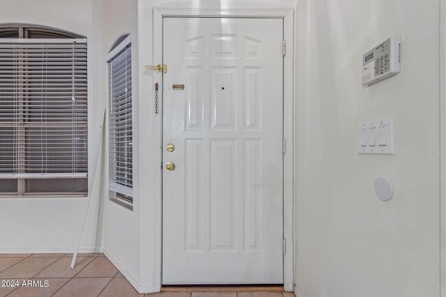 Building Photo - 2390 E Whitten St