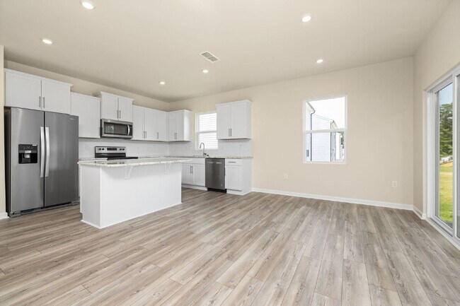 Building Photo - Available July 10! Spacious 4BR/2BA Ranch in North East Raleigh – Internet & Cable Included | Ope...