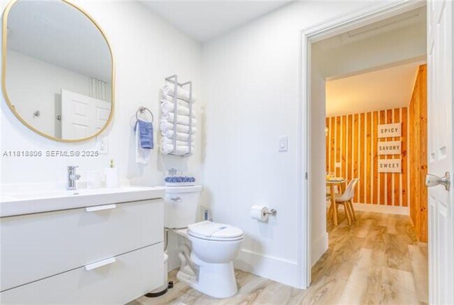 Building Photo - 1762 NW 15th St