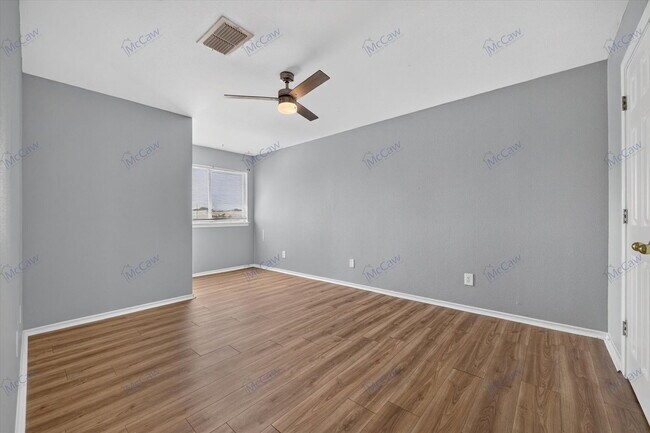 Building Photo - 305 Brazil Dr
