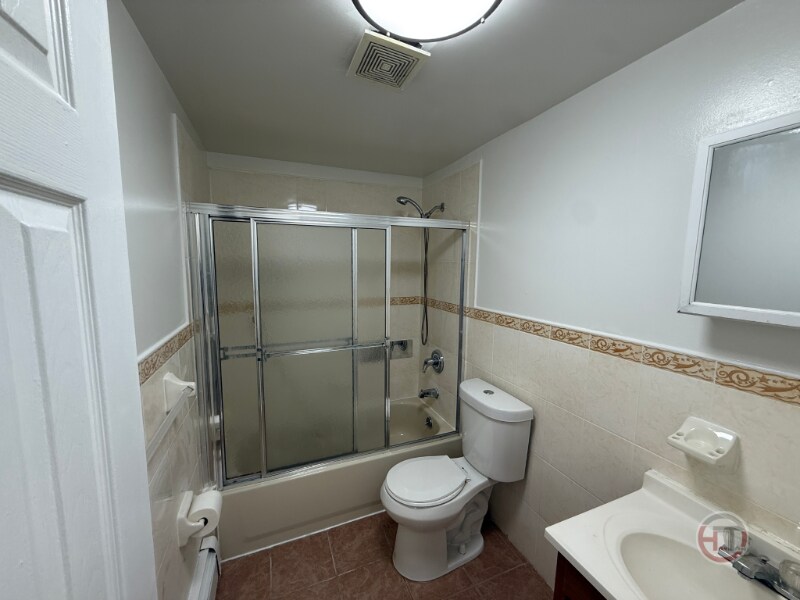 Building Photo - 1985 Southern Blvd