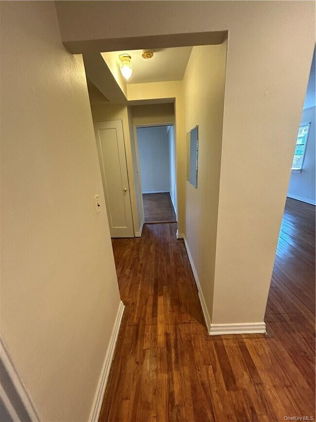 Building Photo - 1833 Palmer Ave