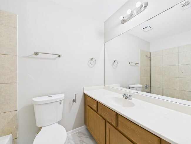 Building Photo - 12642 Ashford Meadow Dr